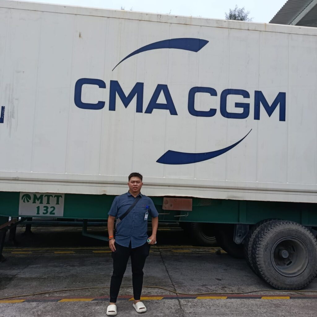 whatsapp image 2025 10 16 at 21.15.07